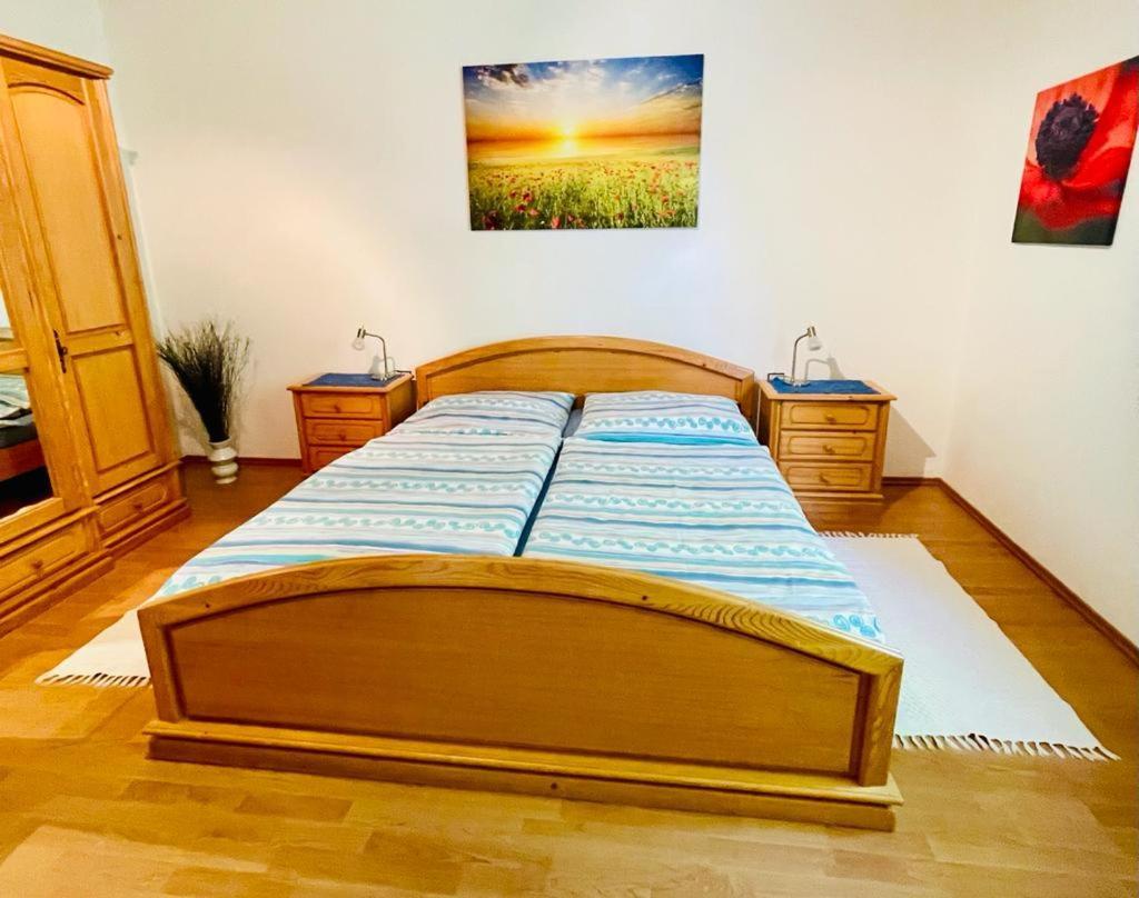 Ferienwohnung Rosenauer 푸르바흐암네우시에들러시 외부 사진